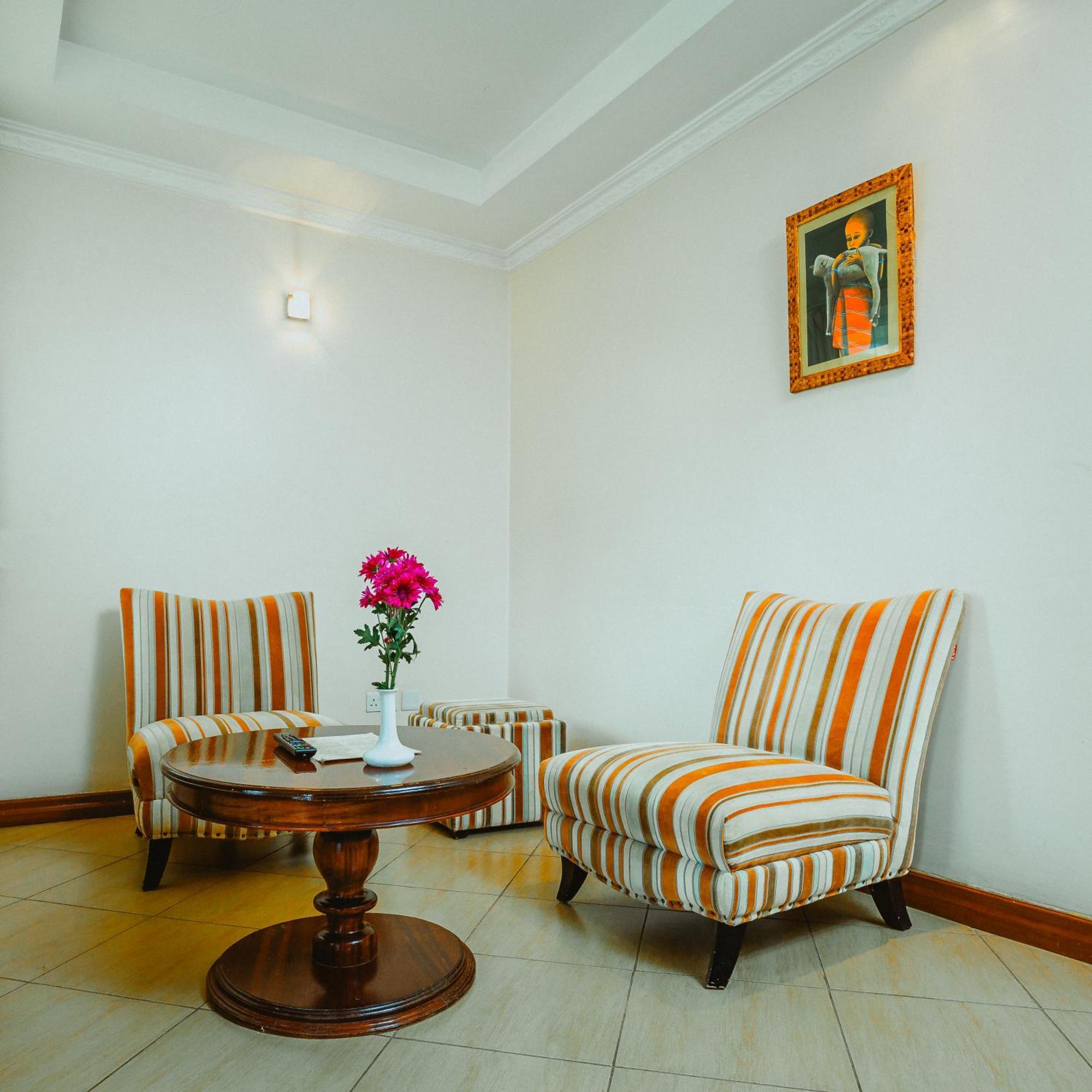 Longview Suites Hotel Nairobi Exterior photo